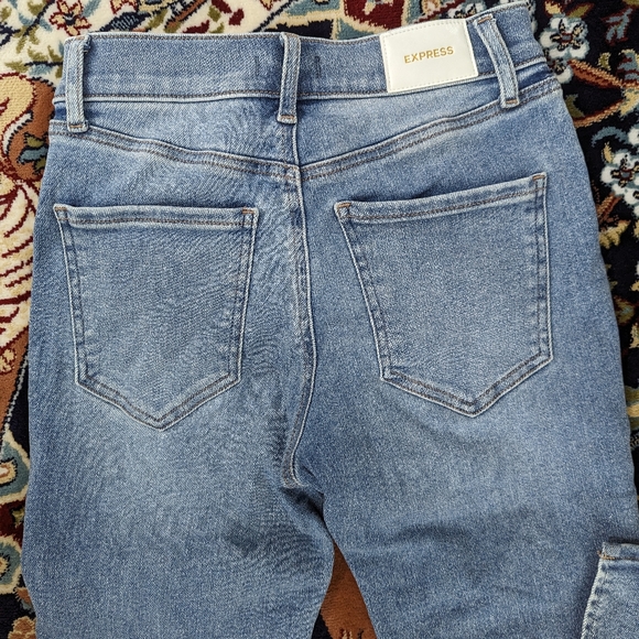 Mid Rise Light Wash Hyper Stretch Bootcut Jeans - Picture 10 of 10